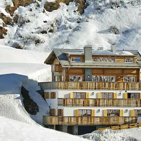 Skyhall Berbes Penthouse Holiday home